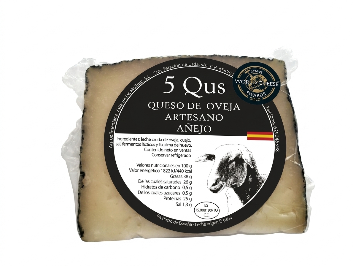 Queso de oveja artesano añejo cuña.